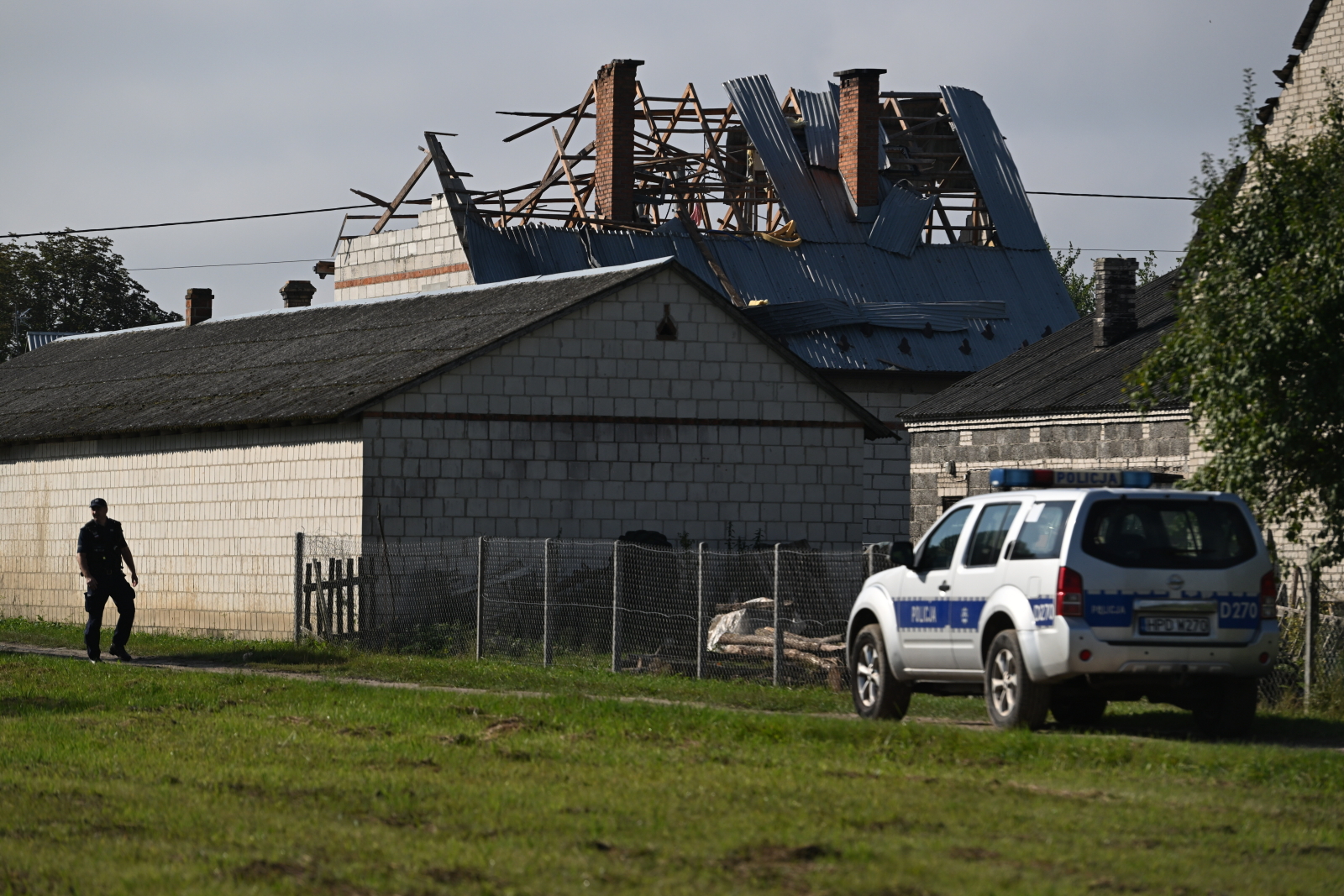 mid-25910067.jpg (1.37 MB)