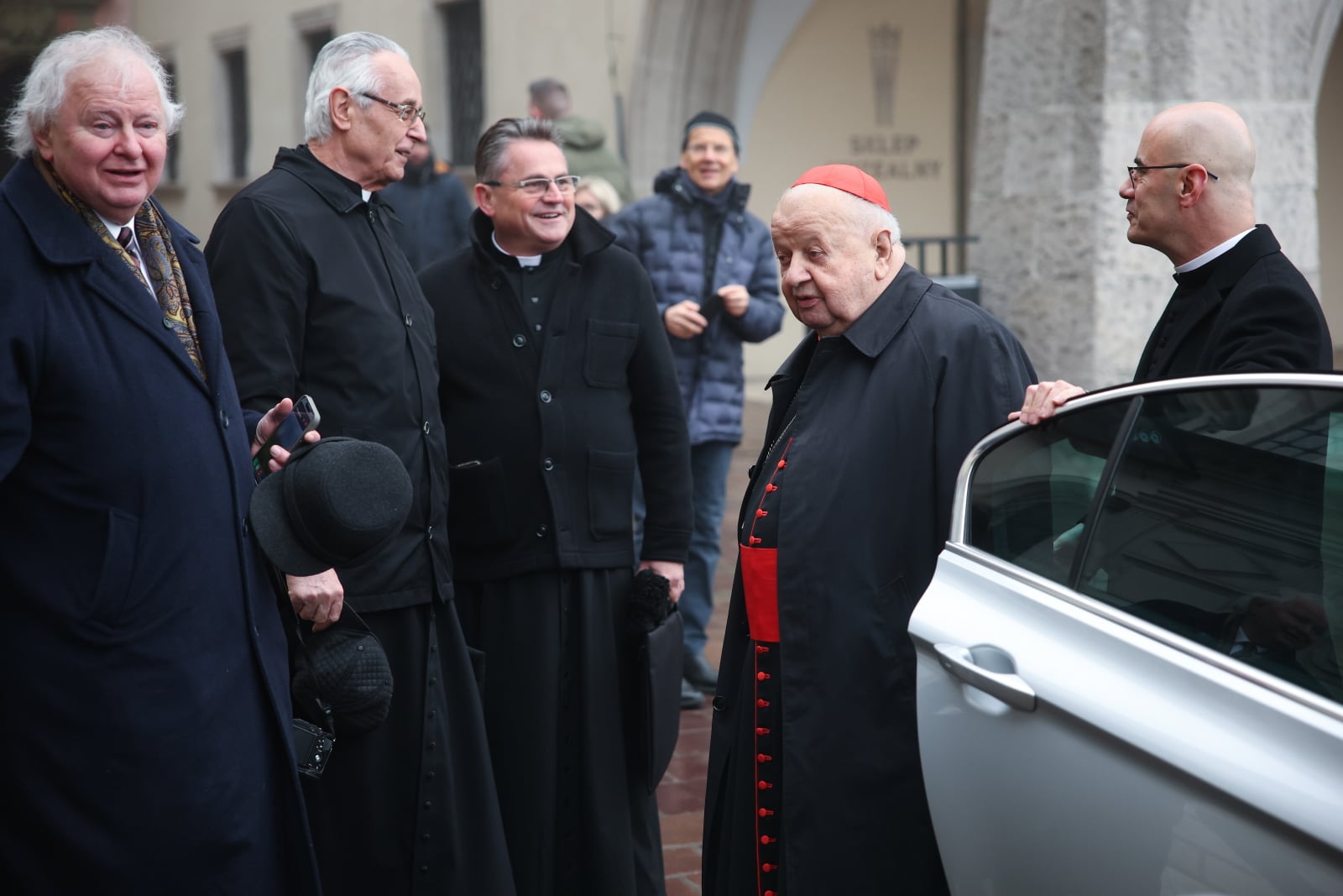 mid-25c20008.jpg (1.02 MB)