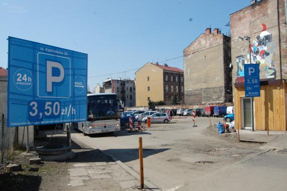 Jak będzie wyglądał park, który powstanie między ul. Karmelicką i Dolnych Młynów? WIZUALIZACJE, FILMY