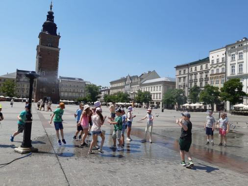 Wodociągi Miasta Krakowa uruchomiły kurtyny wodne