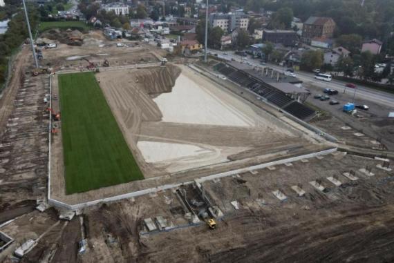 Trwają prace przy budowie stadionu Sandecji Nowy Sącz