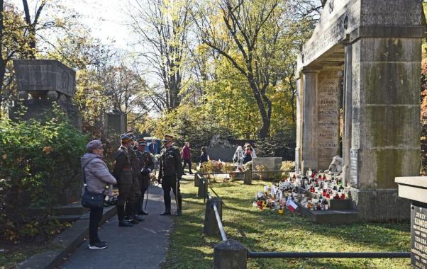 Wszystkich Świętych i Dzień Zaduszny. Informacje praktyczne