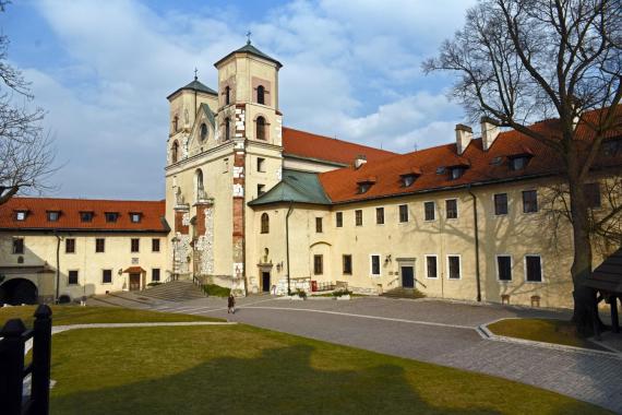 Akt oskarżenia ws. wielomilionowych strat na szkodę opactwa w Tyńcu