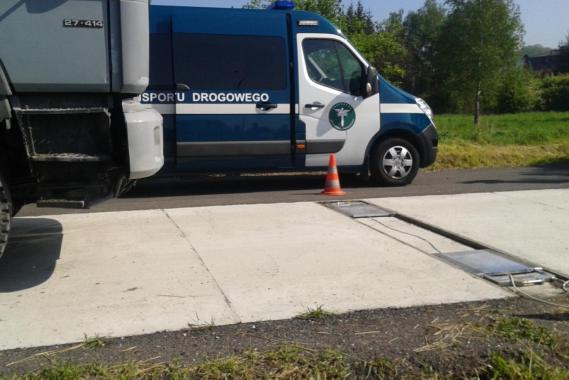 Kompletnie zdezelowanym busem woził ludzi w okolice szlaku do Morskiego Oka