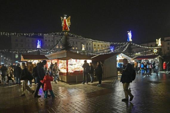 Ruszył Jarmark Bożonarodzeniowy na Rynku Głównym w Krakowie