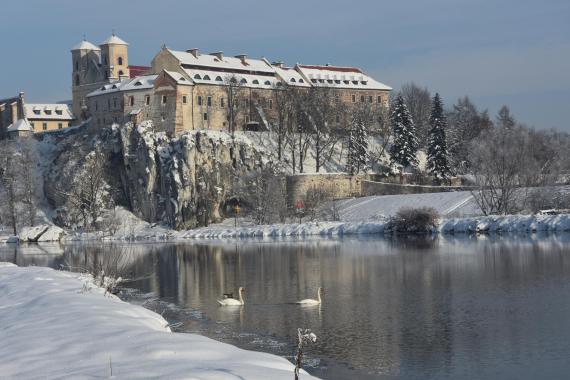 Tyniec w zimowej szacie