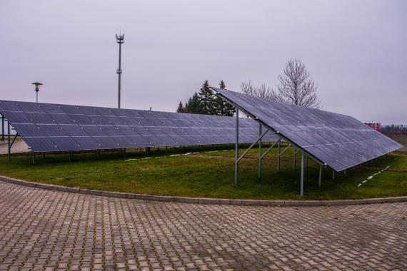 Spółka Sądeckie Wodociągi zaczęła czerpać energię ze słońca