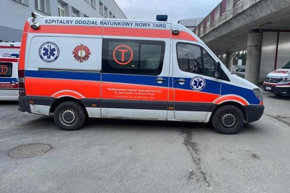 Szpital w Nowym Targu przekaże Ukrainie karetkę. Zastąpi spalony ambulans