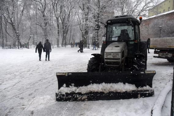 Najdroższa zima dekady w Krakowie. Utrzymanie dróg pochłonęło już 50 mln zł