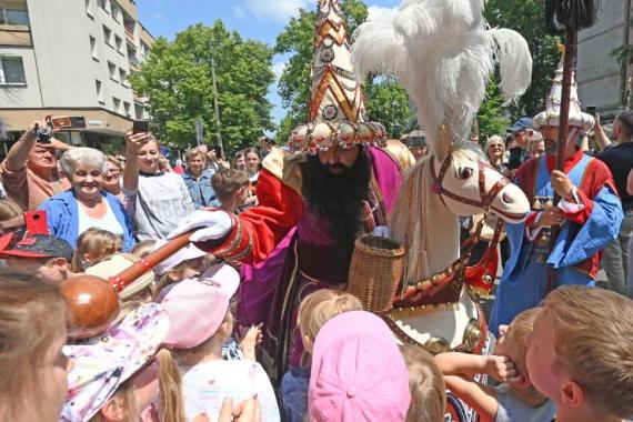 Po Krakowie harcował Lajkonik