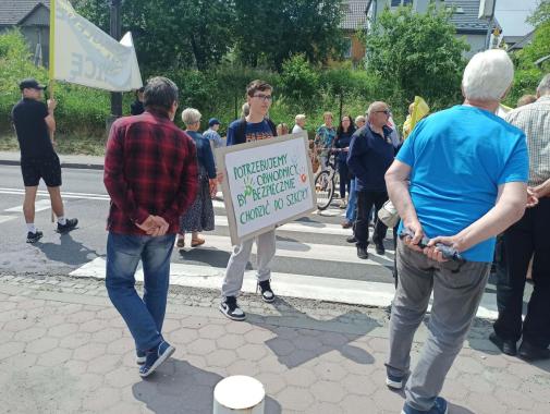 Mieszkańcy Zabierzowa protestują w związku z kolejnym przesunięciem terminu budowy obwodnicy