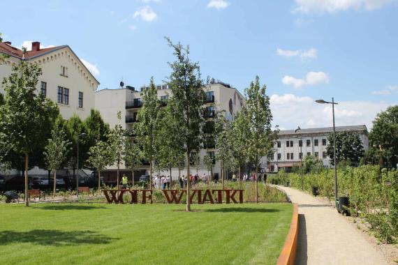 Park im. Wisławy Szymborskiej tuż przed otwarciem