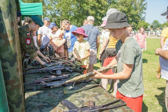 Piknik wojskowy w Grybowie. „Silna Biało – Czerwona”