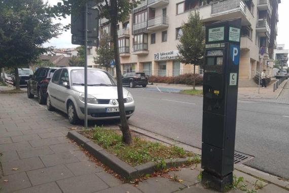 Czy na jednej ulicy mogą być dwie różne opłaty za postój? Wszystko zależy od tego czy zaparkujemy po prawej, czy lewej stronie