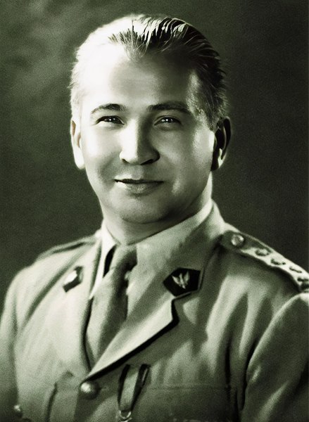  Leopold Okulicki dowódca 7 DP w 2 Korpusie Polskim gen. Andersa 1943 (fot.Wikiepdia)