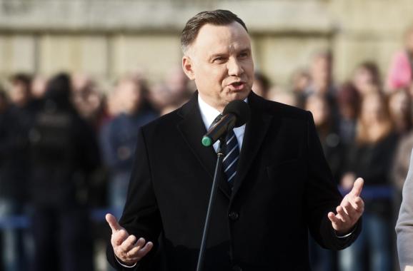 Prezydent: postanowiłem powierzyć misję sformowania rządu premierowi Mateuszowi Morawieckiemu