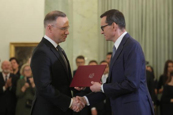 Prezydent Andrzej Duda zaprzysiągł Mateusza Morawieckiego na premiera i powołał rząd