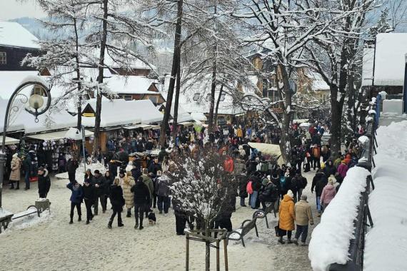 Węgierscy turyści opanowali Zakopane