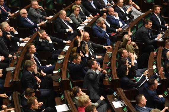 Sejm za ustawą okołobudżetową na 2024 rok