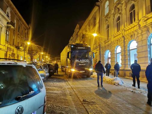 Chciał dojechać do węzła autostrady Tarnów - Centrum, wjechał tirem na Rynek