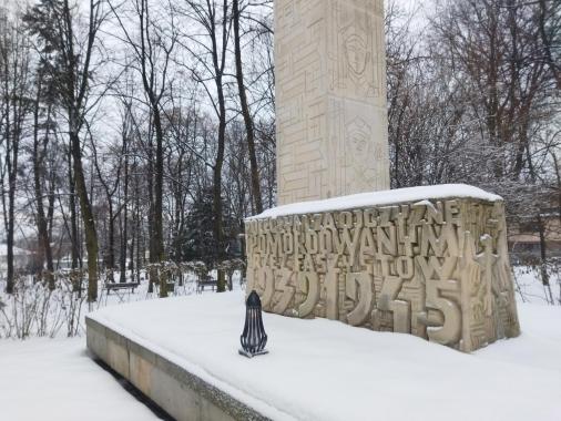 W Olkuszu uczczono pamięć poległych podczas wojny w 79. rocznicę zakończenia okupacji hitlerowskiej