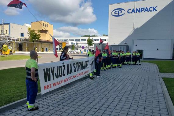 Strajkują pracownicy zakładu Canpack FIP w Brzesku. Chcą podwyżek wyższych niż 10%