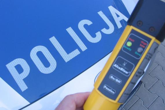 Policja zatrzymała pijanego ojca 9-latki; miał 2,7 promila