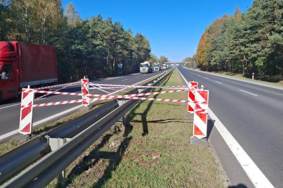 Zapadlisko na trasie olkuskiej w Bolesławiu. Droga będzie zwężona