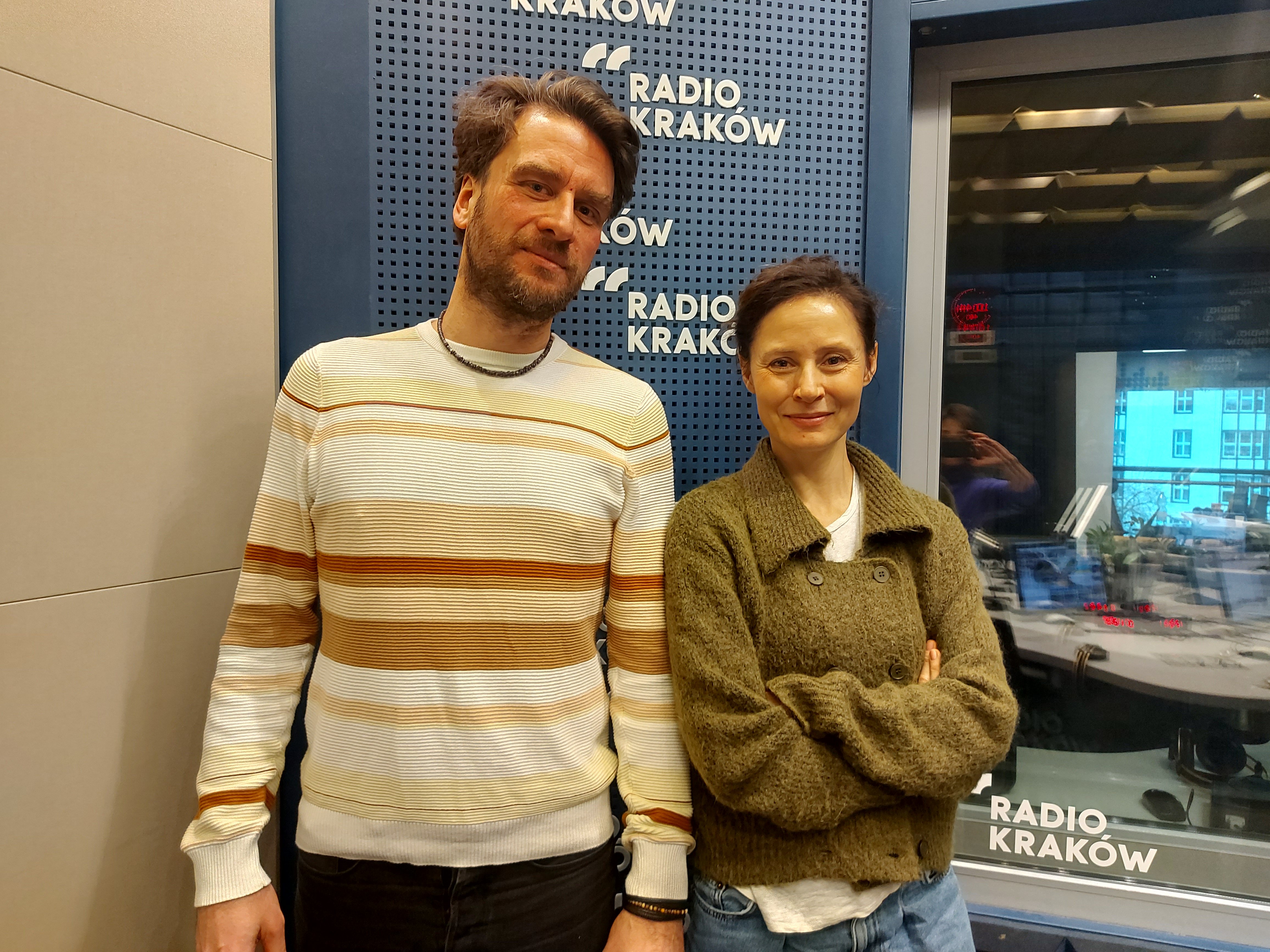 Marcin Szafrański i Natalia Strzelecka w studiu Radia Kraków, fot. Sylwia Paszkowska