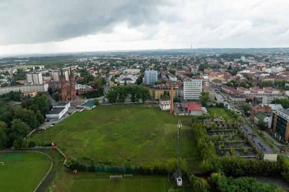 Owintar w końcu przestanie straszyć w centrum Tarnowa. 