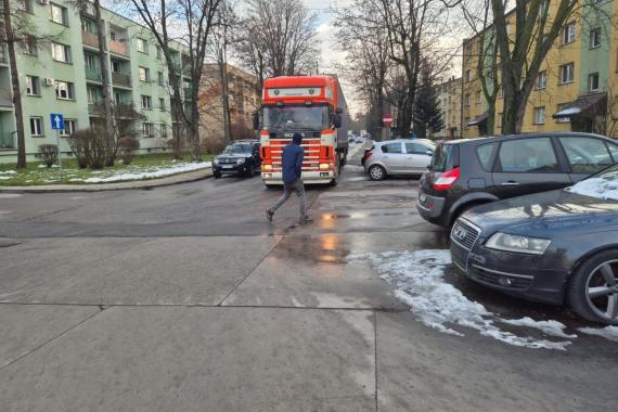 Kierowca z Afryki zabłądził w Tarnowie. Skończyło się na mandacie