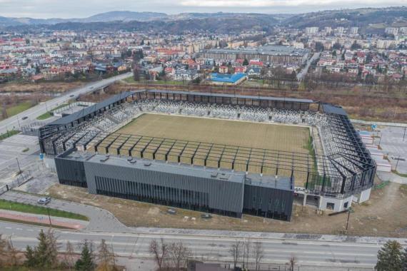 Wyłudzenia pieniędzy w Sandecji Nowy Sącz? Sprawę zbada prokuratura