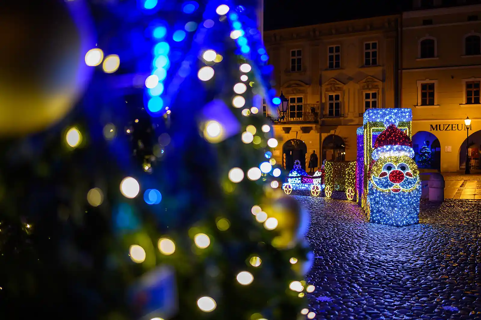 Iluminacje świąteczne w Tarnowie do końca miesiąca