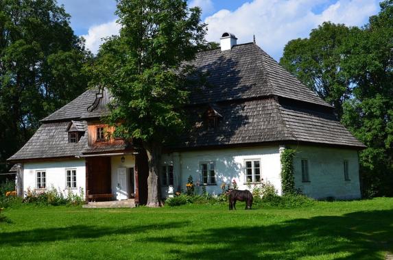 Muzeum Tatrzańskie odkupiło dwór w Łopusznej