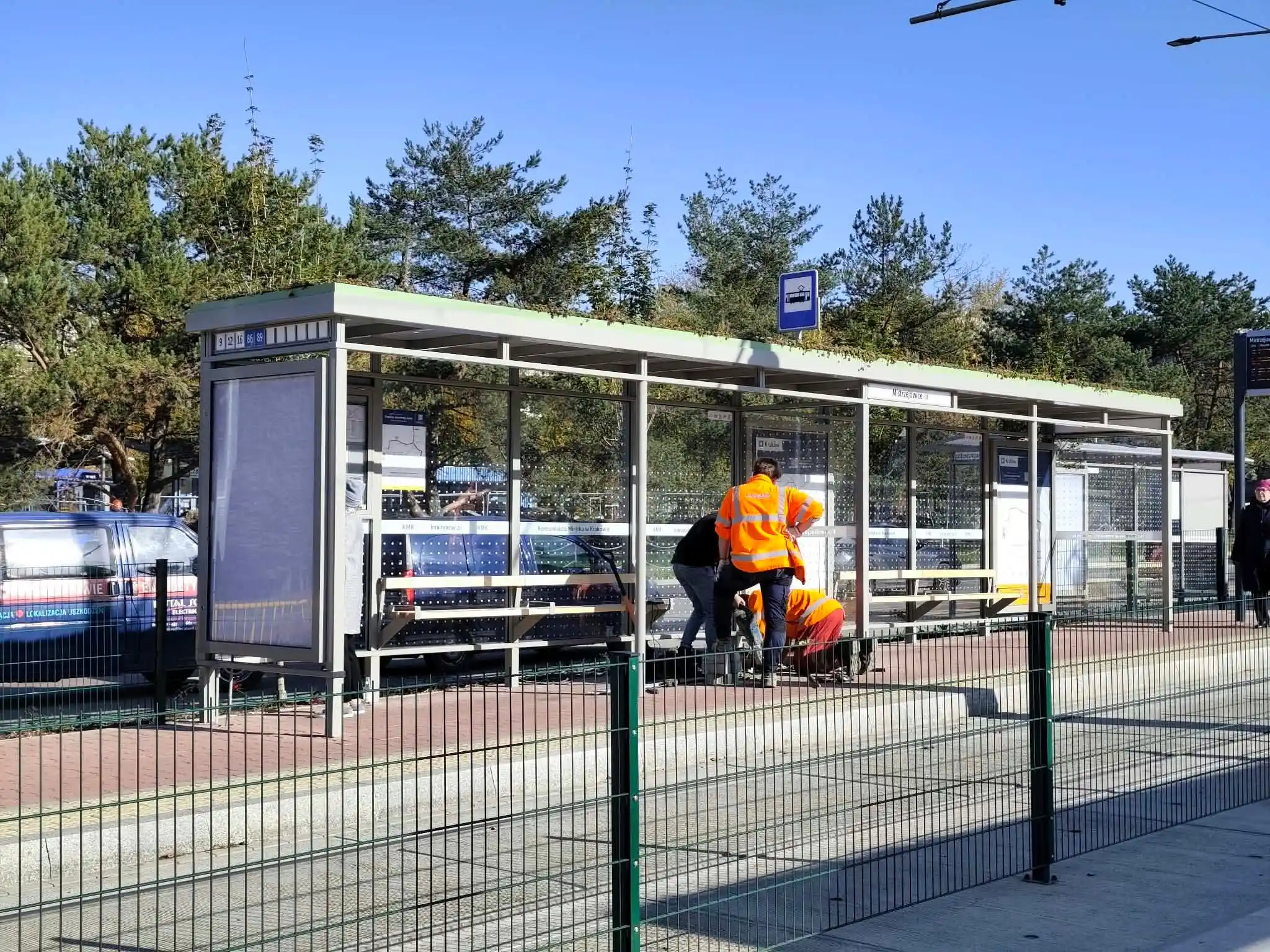 Brakuje ławek i biletomatów. Nowa linia do Mistrzejowic wciąż wymaga poprawek