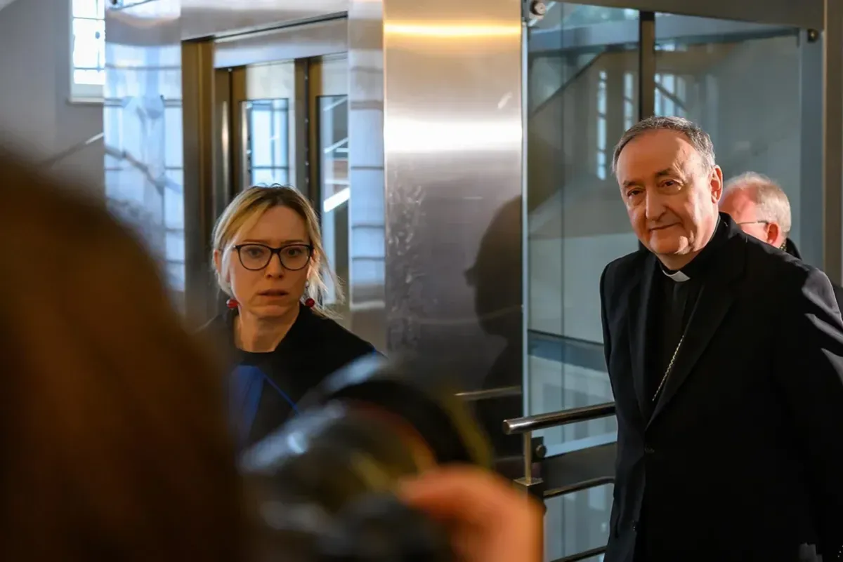 Biskup Andrzej Jeż podczas rozprawy/ Fot. Paweł Topolski