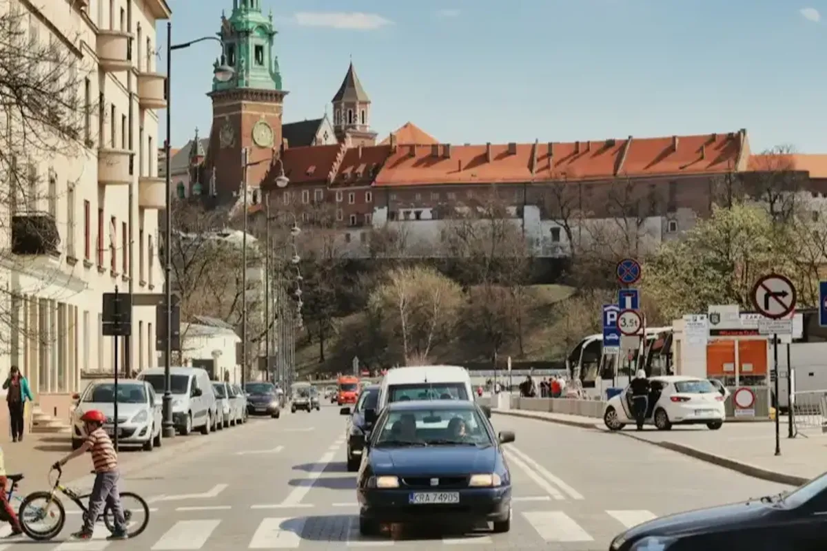 Adwokat w Krakowie – jak wybrać pełnomocnika w sprawie rozwodowej lub karnej?