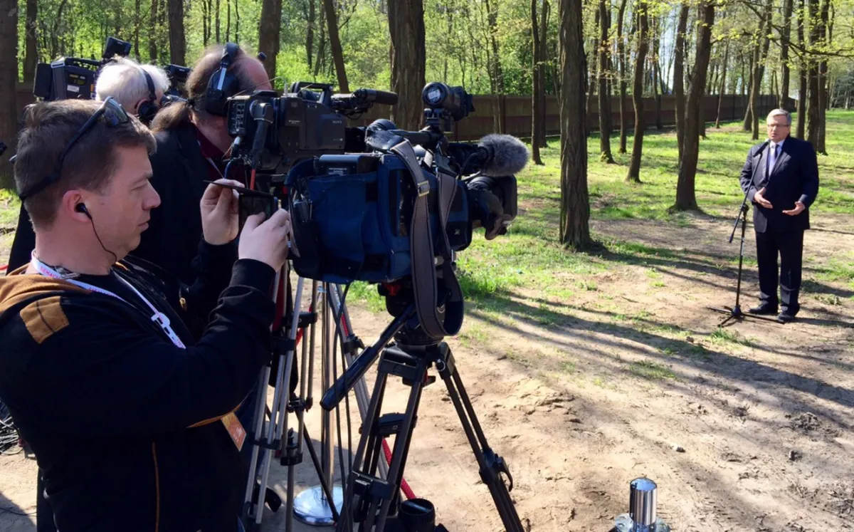 Bronisław Komorowski: "Czułem się  wyróżniony przyjaźnią z prof.  Bartoszewskim" 
