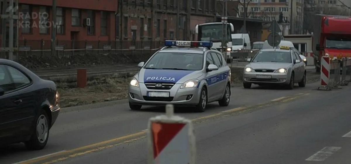 Remont ulicy Mogilskiej utrudnia życie... policjantom