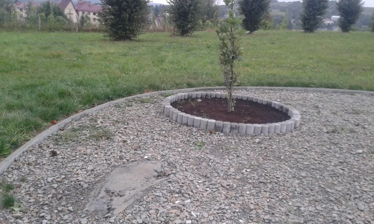Tuchów: tablicę pamiątkową usunięto, bo ufundował ją Bronisław Komorowski?
