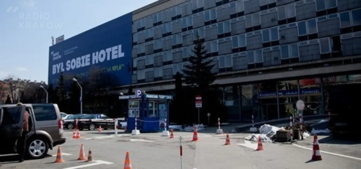 Kompromis ws. hotelu Cracovia: nie sklepy, tylko biura