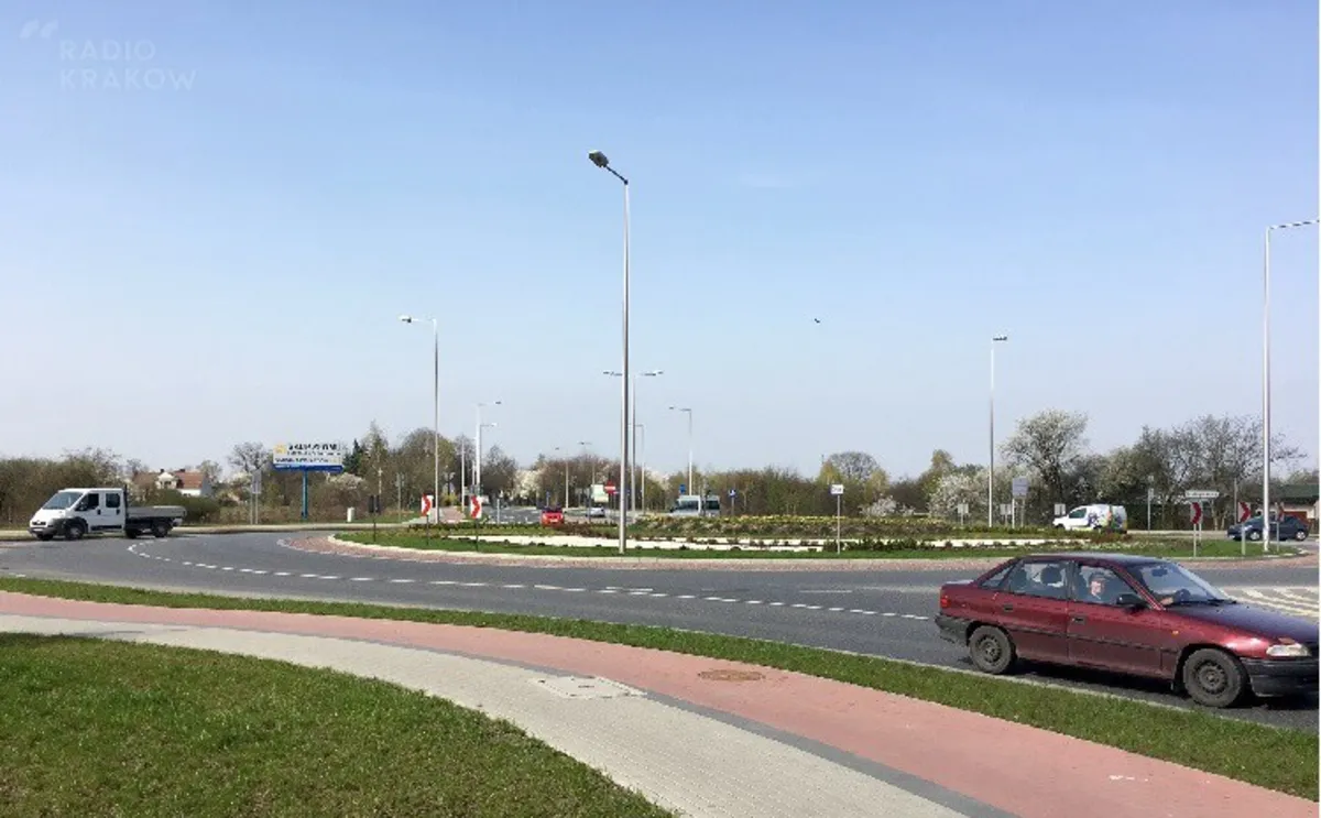 Nowe rondo w tarnowskich Mościcach na razie pozostanie bez patrona. Trwa spór o nazwę