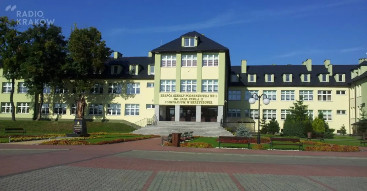 Nauczycielka ze szkoły w Skrzyszowie koło Tarnowa oskarżona o znęcanie się psychiczne nad uczennicą