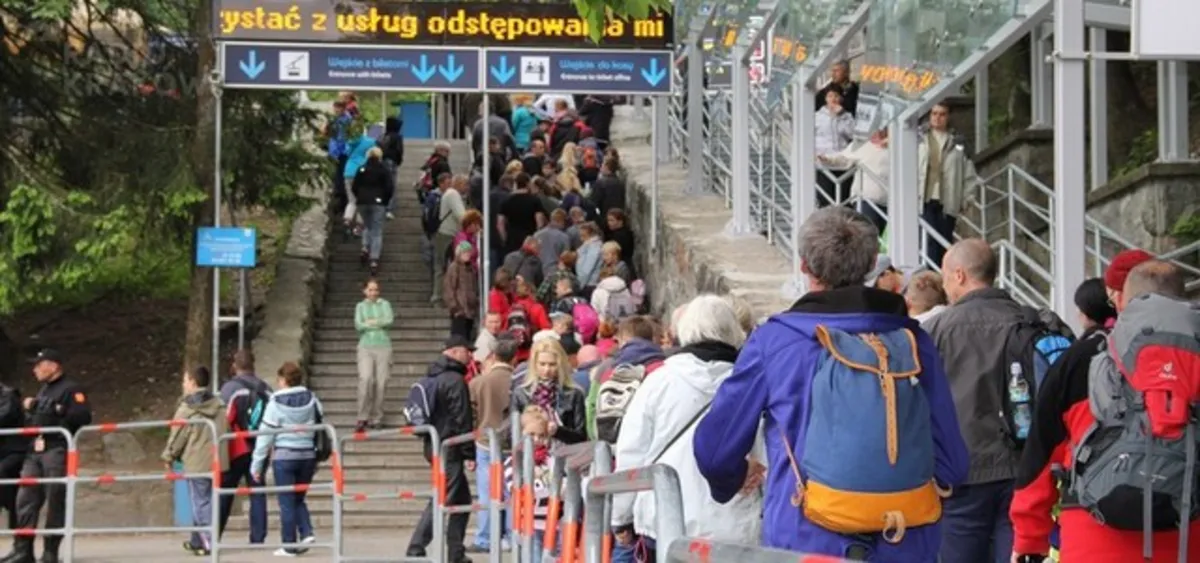 PKL wprowadziło ułatwienie. Efekt? Większe kolejki
