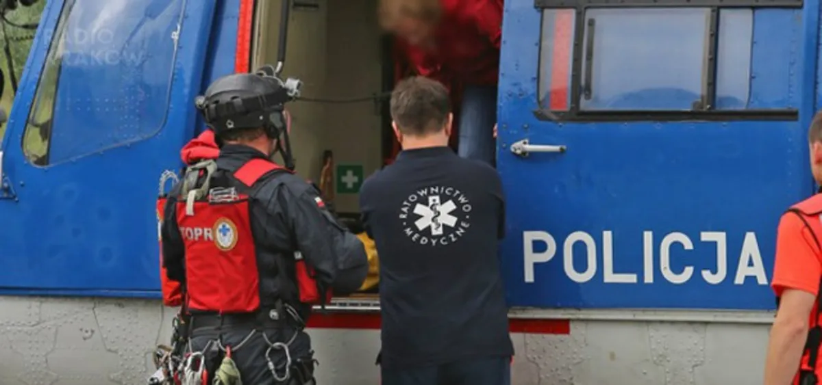 Turysta się znalazł, porażona piorunem kobieta żyje