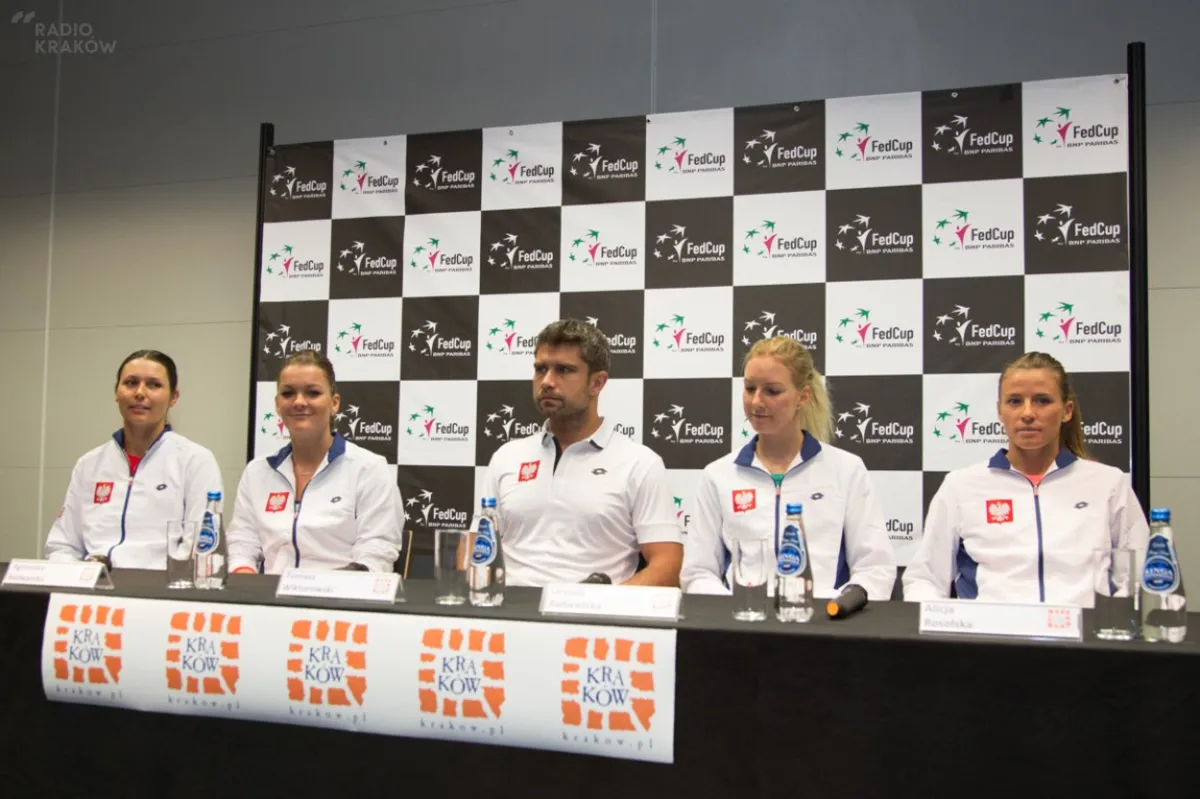 Radwańska i Szarapowa przed FedCup