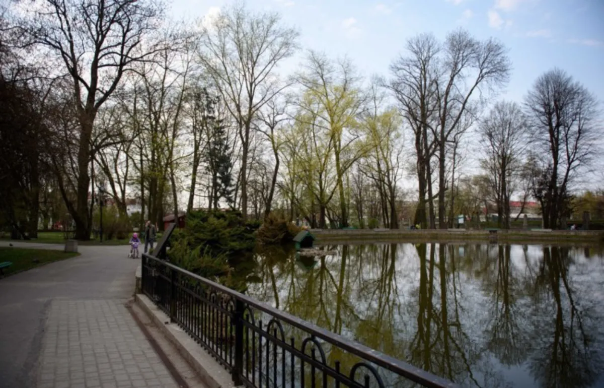 Zaczyna się akcja deratyzacji w parku Strzeleckim w Tarnowie