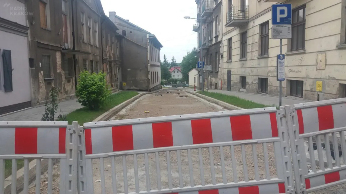 Remont ulicy Franciszkańskiej w ścisłym centrum Tarnowa stanął w miejscu