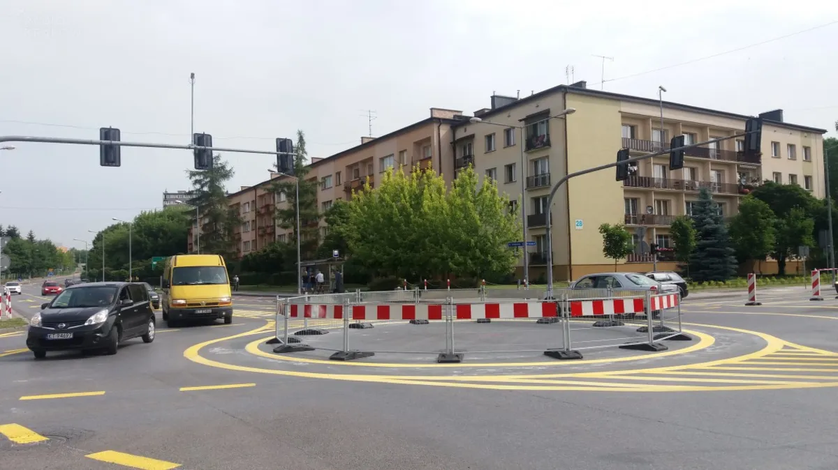 Trzecie, tymczasowe rondo w Tarnowie. Pomoże podczas zamknięcia przejazdu pod wiaduktem?