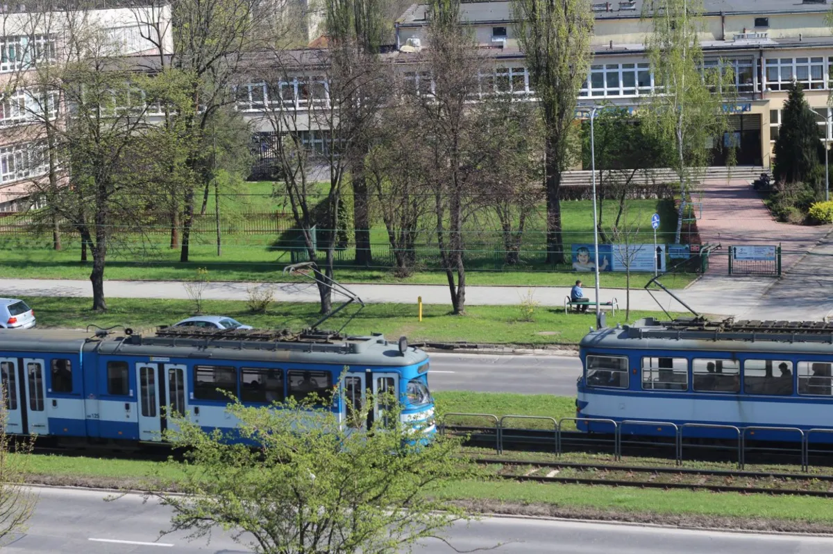 Na majówkę krakowską komunikacją miejską